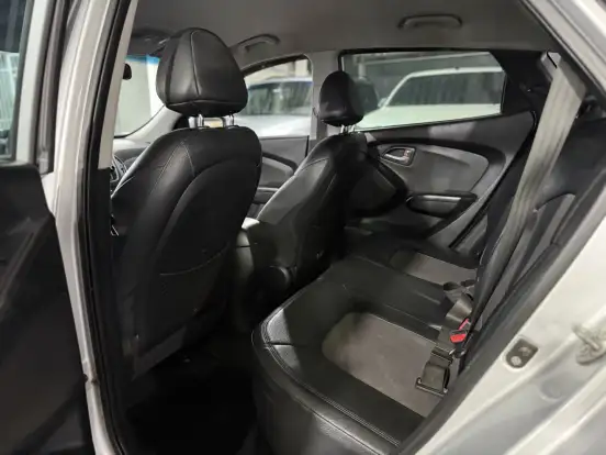 HYUNDAI-IX35-2010