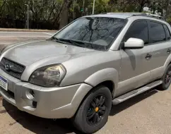 HYUNDAI TUCSON 2.0 MPFI GL 16V 142CV 2WD GASOLINA 4P MANUAL HYUNDAI TUCSON 2.0 MPFI GL 16V 142CV 2WD GASOLINA 4P MANUAL