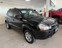 HYUNDAI TUCSON 2.0 MPFI GLS 16V 143CV 2WD FLEX 4P AUTOMÁTICO HYUNDAI TUCSON 2.0 MPFI GLS 16V 143CV 2WD FLEX 4P AUTOMÁTICO