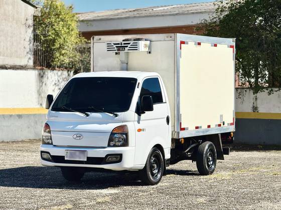 HYUNDAI HR 2.5 LONGO SEM CAÇAMBA 4X2 16V 130CV TURBO INTERCOOLER DIESEL 2P MANUAL