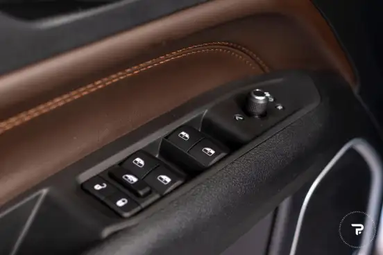 JEEP-COMMANDER-2021