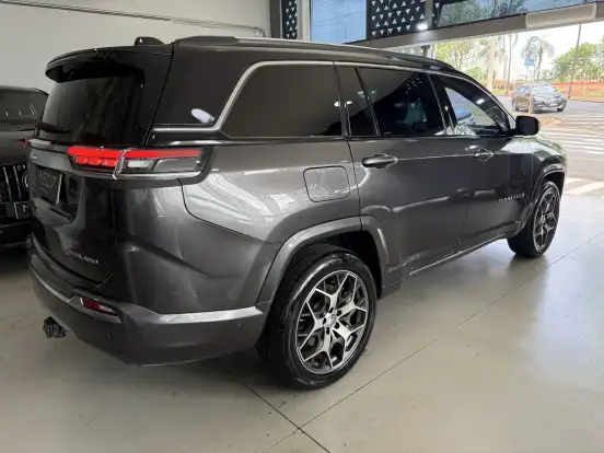 JEEP-COMMANDER-2.0 TD380 TURBO DIESEL OVERLAND AT9 JEEP-COMMANDER-2022