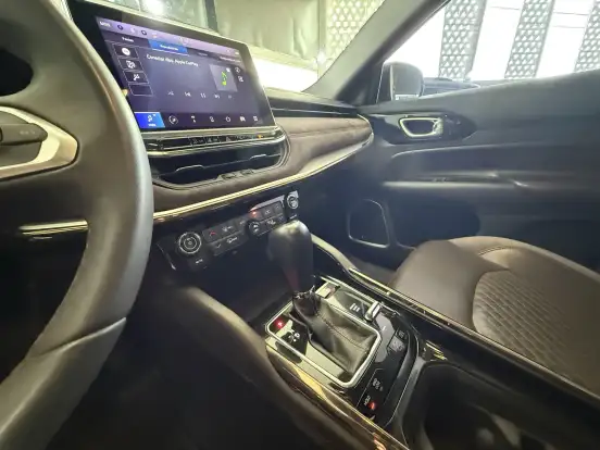 JEEP-COMMANDER-2022