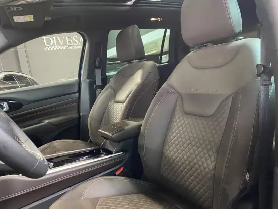 JEEP-COMMANDER-2.2 TURBO DIESEL OVERLAND AT9 JEEP-COMMANDER-2025