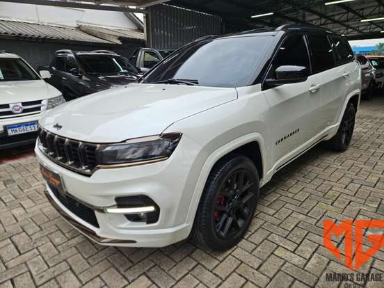 JEEP-COMMANDER-2.0 HURRICANE 4 TURBO GASOLINA BLACKHAWK AT9 JEEP-COMMANDER-2024