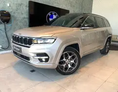 JEEP COMMANDER 2.0 TD380 TURBO DIESEL OVERLAND AT9 JEEP COMMANDER 2.0 TD380 TURBO DIESEL OVERLAND AT9