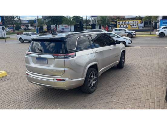 JEEP-COMMANDER-2022