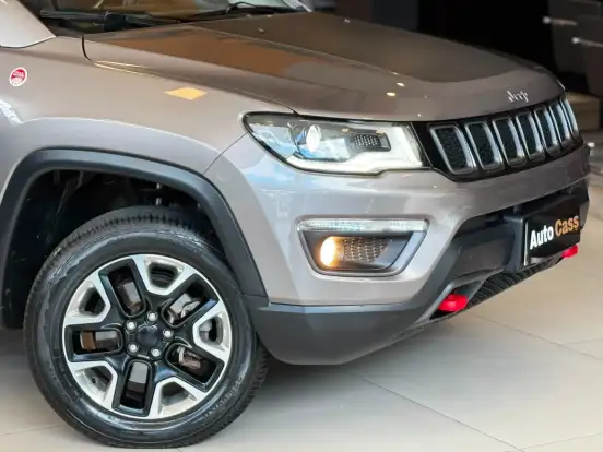 JEEP-COMPASS-2.0 16V DIESEL TRAILHAWK 4X4 AUTOMÁTICO JEEP-COMPASS-2016