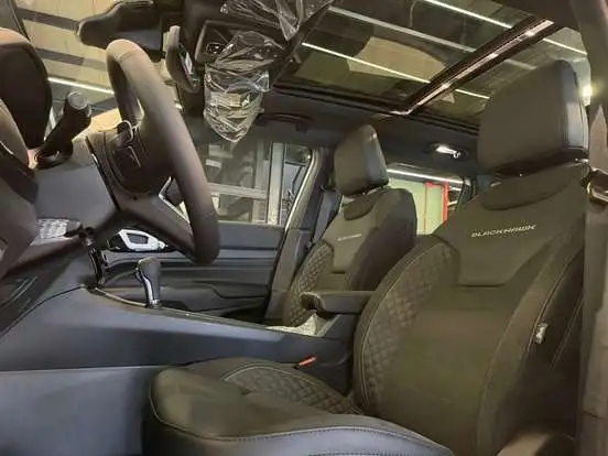 JEEP-COMPASS-2.0 HURRICANE 4 TURBO GASOLINA BLACKHAWK AT9 JEEP-COMPASS-2026