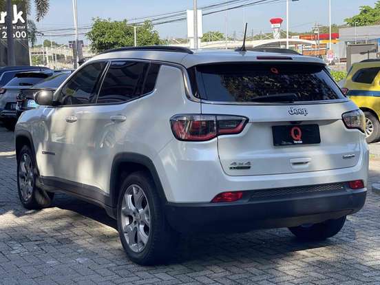 JEEP-COMPASS-2.0 16V DIESEL LONGITUDE 4X4 AUTOMÁTICO JEEP-COMPASS-2021