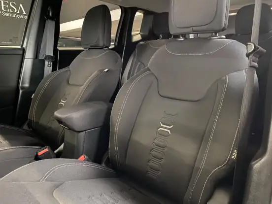 JEEP-RENEGADE-2025
