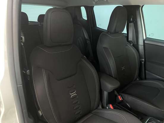 JEEP-RENEGADE-2025