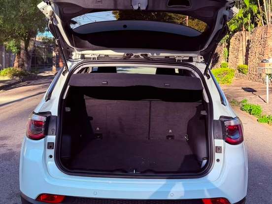 JEEP-COMPASS-2.0 16V DIESEL LONGITUDE 4X4 AUTOMÁTICO JEEP-COMPASS-2020