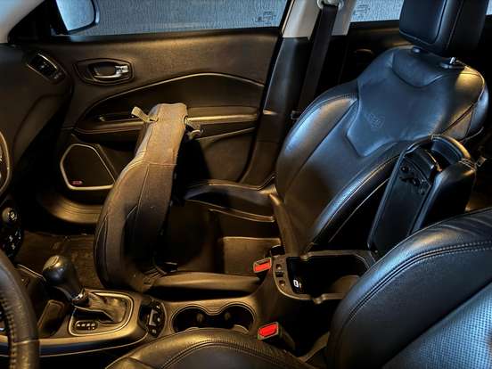 JEEP-COMPASS-2018