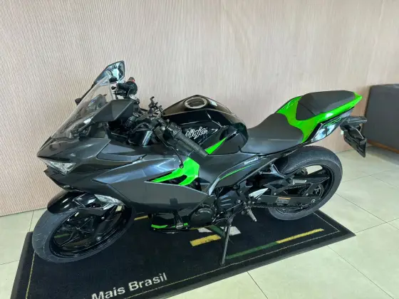 KAWASAKI NINJA 400 