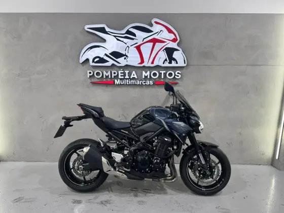 KAWASAKI Z900 