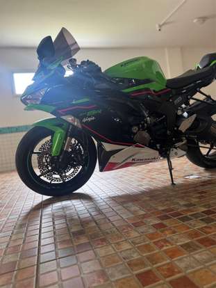KAWASAKI-NINJA ZX-6R KRT-2022