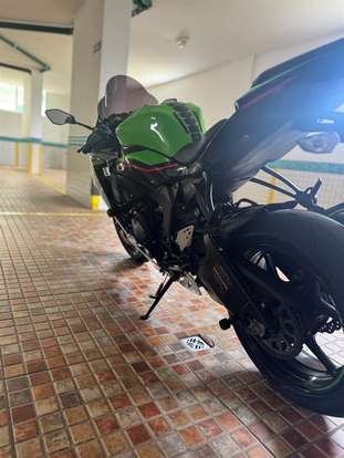 KAWASAKI-NINJA ZX-6R KRT-2022