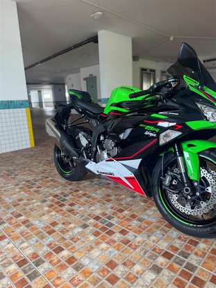 KAWASAKI-NINJA ZX-6R KRT-2022