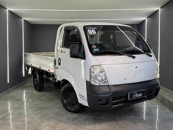 KIA BONGO 2.7 K-2700 4X2 CS DIESEL 2P MANUAL