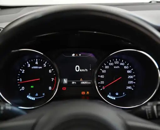 KIA-CARNIVAL-2015