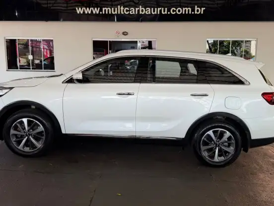 KIA-SORENTO-2.4 16V GASOLINA EX 7L AUTOMÁTICO KIA-SORENTO-2019