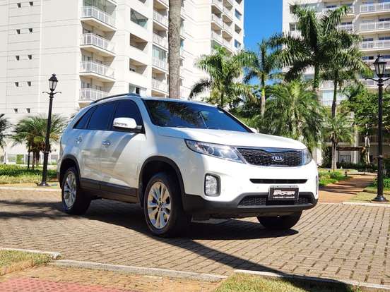 KIA-SORENTO-2014