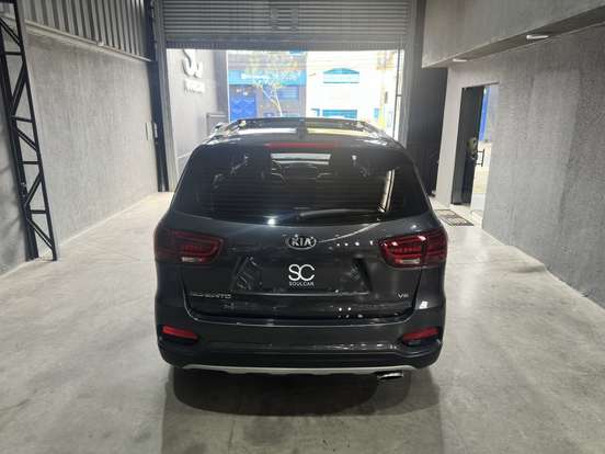 KIA-SORENTO-2018