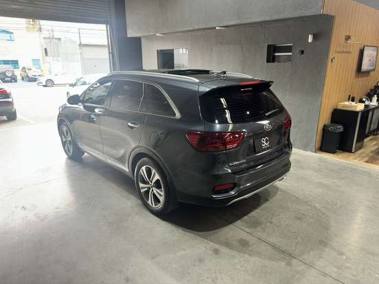 KIA-SORENTO-2018