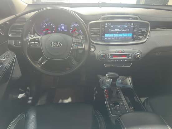 KIA-SORENTO-2018