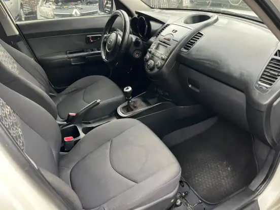 KIA-SOUL-1.6 U.103 16V GASOLINA 4P MANUAL KIA-SOUL-2011