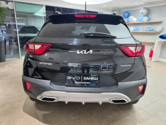 KIA-STONIC-2024