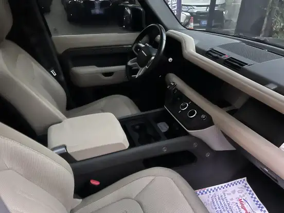 LAND ROVER-DEFENDER-2020