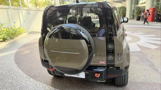LAND ROVER-DEFENDER-2025