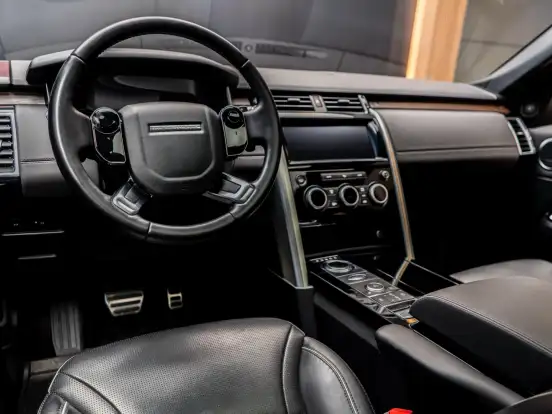 LAND ROVER-DISCOVERY-3.0 V6 TD6 DIESEL HSE 4WD AUTOMÁTICO LAND ROVER-DISCOVERY-2019