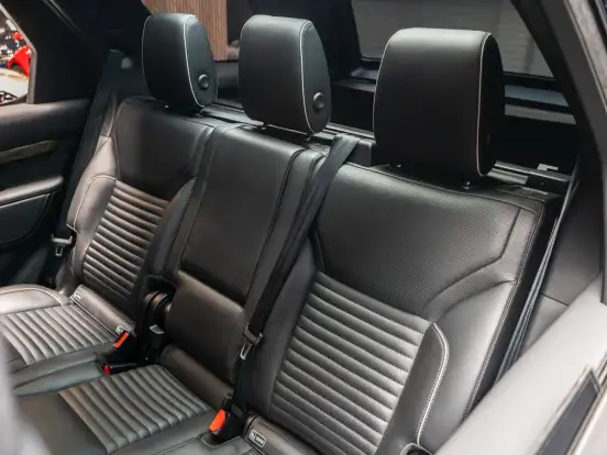 LAND ROVER-DISCOVERY-3.0 V6 TD6 DIESEL HSE 4WD AUTOMÁTICO LAND ROVER-DISCOVERY-2019