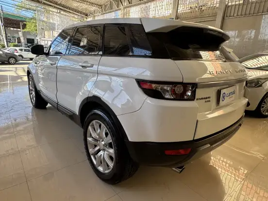 LAND ROVER-RANGE ROVER EVOQUE-2.0 PURE 4WD 16V GASOLINA 4P AUTOMÁTICO LAND ROVER-RANGE ROVER EVOQUE-2014