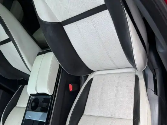 LAND ROVER-RANGE ROVER VELAR-3.0 V6 P380 GASOLINA R-DYNAMIC SE AUTOMÁTICO LAND ROVER-RANGE ROVER VELAR-2017