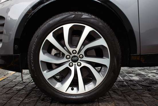 LAND ROVER-DISCOVERY SPORT-2024