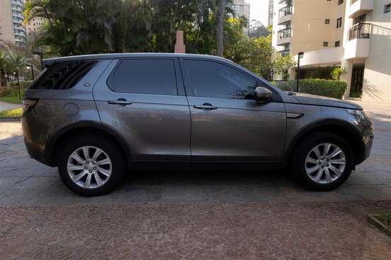LAND ROVER-DISCOVERY SPORT-2015