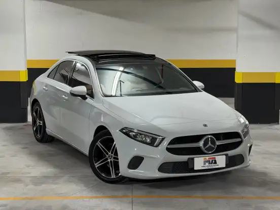 MERCEDES-BENZ-A 200-2020
