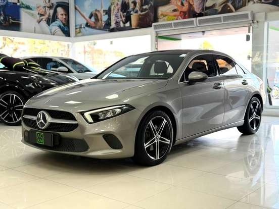 MERCEDES-BENZ-A 200-2020