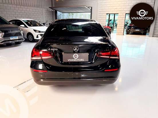 MERCEDES-BENZ-A 200-2019