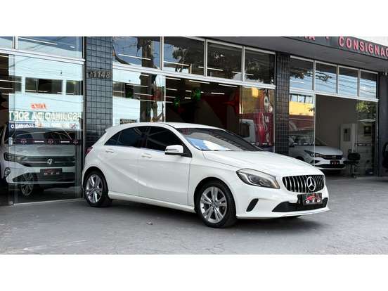 MERCEDES-BENZ-A 200-2016