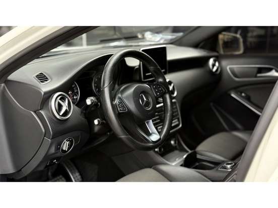 MERCEDES-BENZ-A 200-1.6 TURBO 16V FLEX 4P AUTOMÁTICO MERCEDES-BENZ-A 200-2016