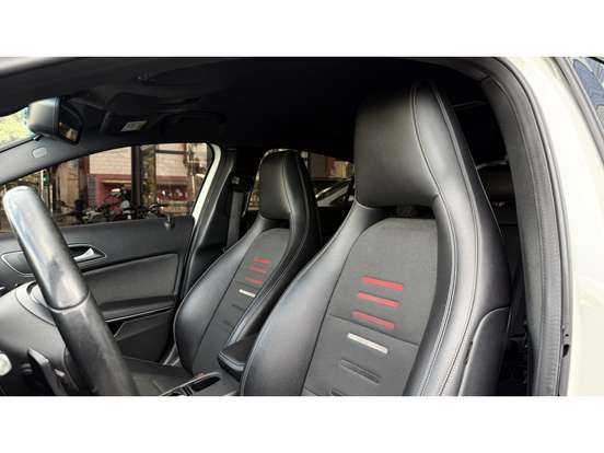 MERCEDES-BENZ-A 200-1.6 TURBO 16V FLEX 4P AUTOMÁTICO MERCEDES-BENZ-A 200-2016