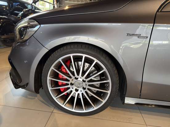 MERCEDES-BENZ-A 45 AMG-2017