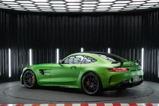 MERCEDES-BENZ-AMG GT-2021