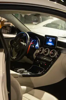 MERCEDES-BENZ-C 180-1.6 CGI GASOLINA AVANTGARDE COUPÉ 9G-TRONIC MERCEDES-BENZ-C 180-2017