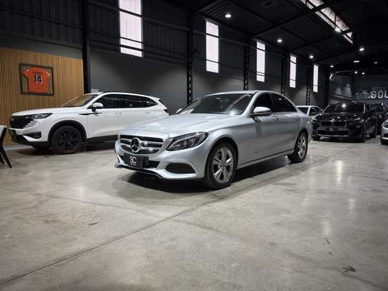 MERCEDES-BENZ-C 180-1.6 CGI AVANTGARDE 16V TURBO GASOLINA 4P AUTOMÁTICO MERCEDES-BENZ-C 180-2017
